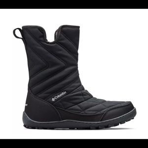 Columbia minx boots size 8.5